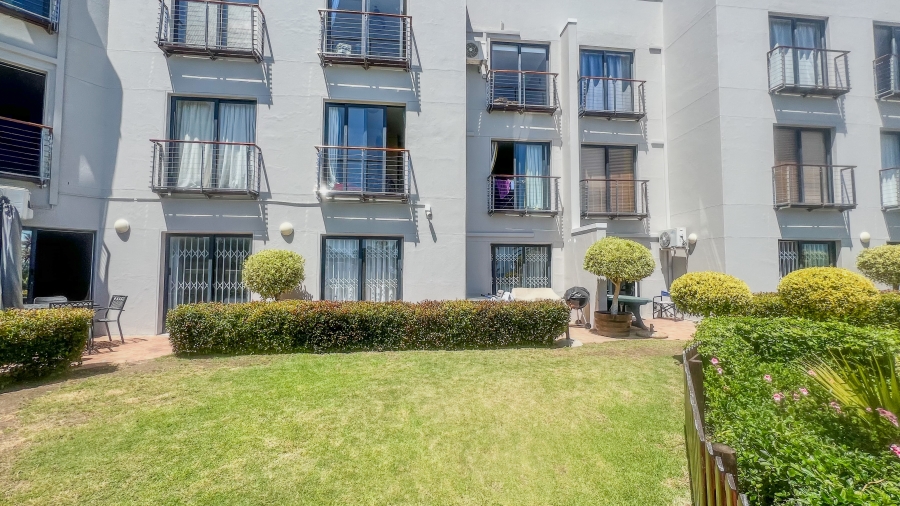 2 Bedroom Property for Sale in Gordons Bay Central Western Cape